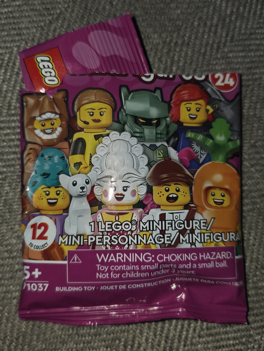 LEGO Minifigure Collectible Series 24 71037 Newspaper Kid, CMF